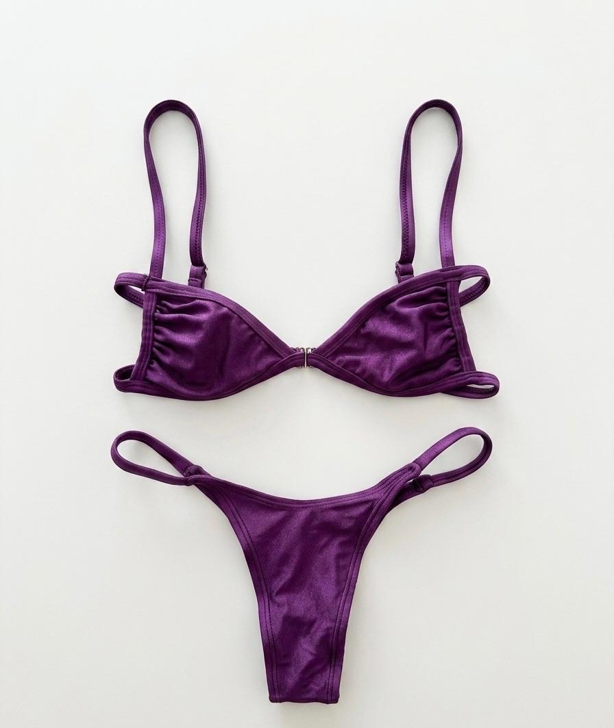 Bikini Violeta Carioca
